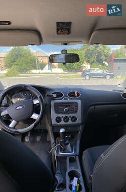 Хэтчбек Ford Focus 2007 в 