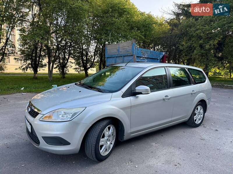 Универсал Ford Focus 2010 в 