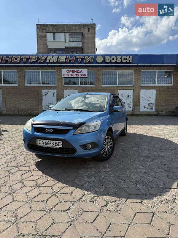 Хэтчбек Ford Focus 2008 в 