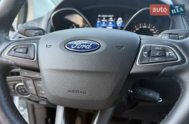 Хэтчбек Ford Focus 2017 в 