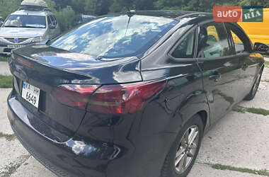 Седан Ford Focus 2016 в 