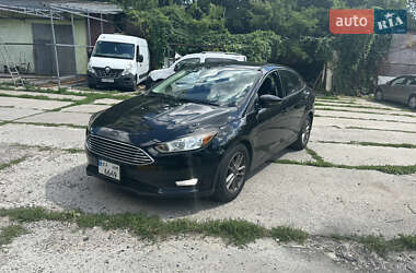 Седан Ford Focus 2016 в 