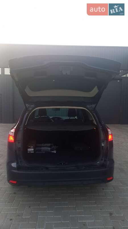 Універсал Ford Focus 2011 в Сарнах