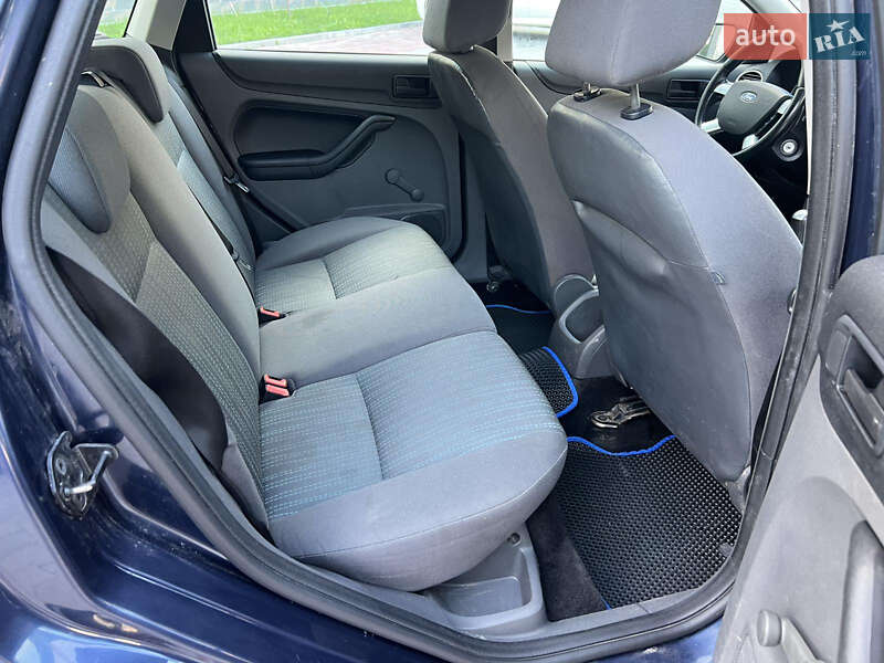 Универсал Ford Focus 2005 в Ровно