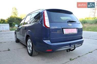 Универсал Ford Focus 2011 в 