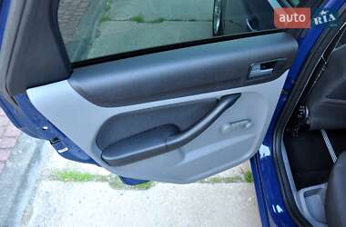 Универсал Ford Focus 2011 в 