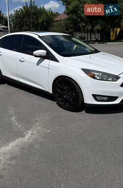 Седан Ford Focus 2015 в 
