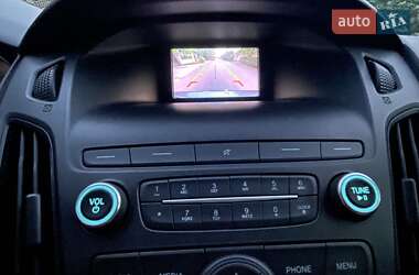 Седан Ford Focus 2018 в 