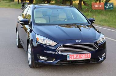 Седан Ford Focus 2016 в 