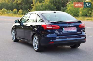 Седан Ford Focus 2016 в 