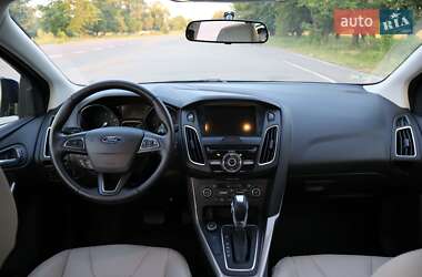 Седан Ford Focus 2016 в 