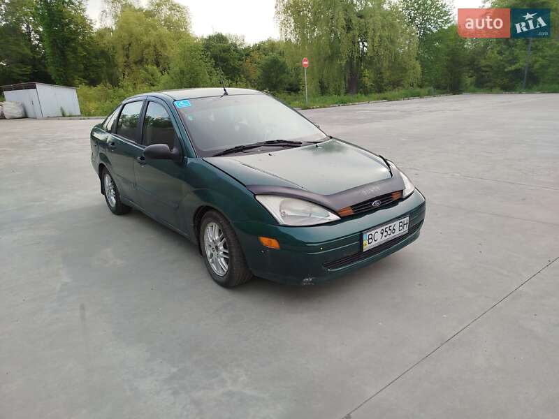 Седан Ford Focus 2000 в 