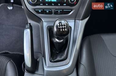 Универсал Ford Focus 2012 в 