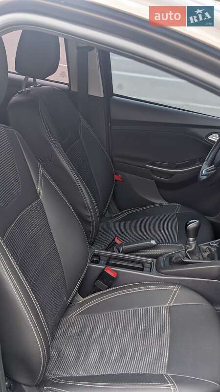 Хетчбек Ford Focus 2016 в Харкові