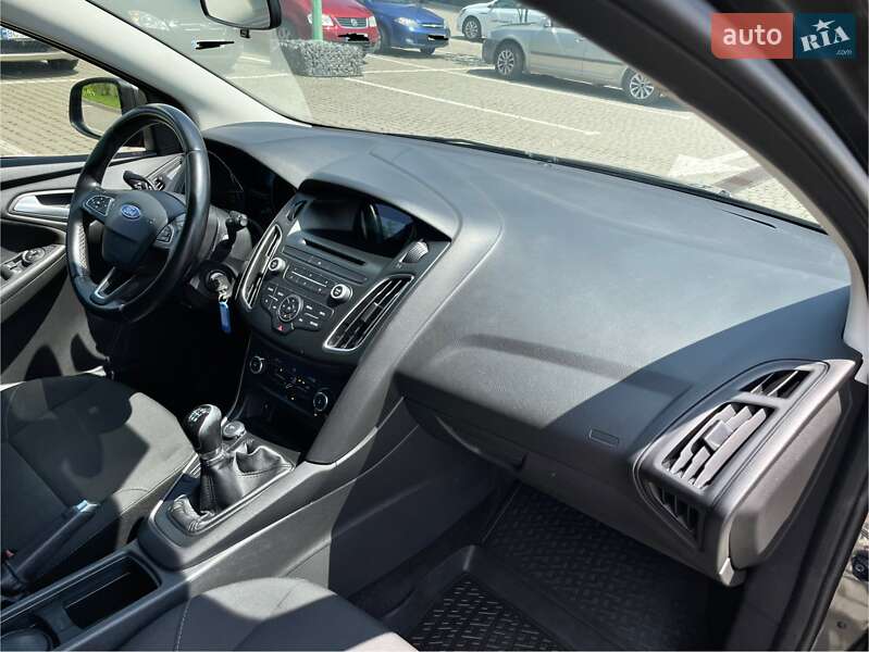 Хэтчбек Ford Focus 2017 в Львове