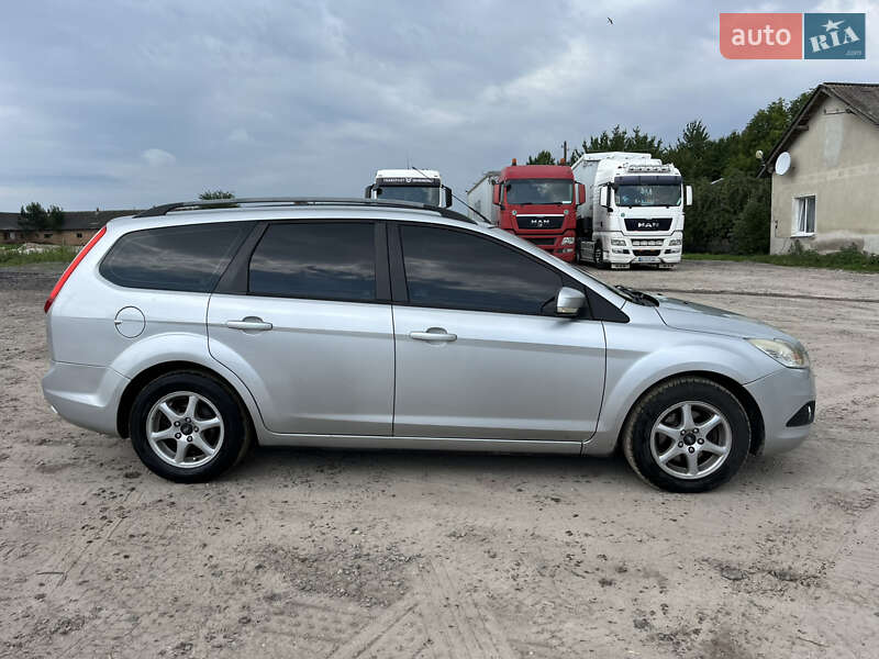 Универсал Ford Focus 2008 в Зборове