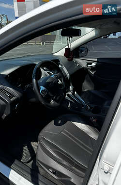 Седан Ford Focus 2013 в 