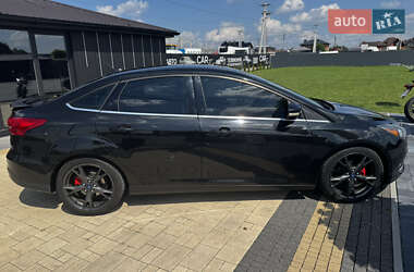Седан Ford Focus 2015 в 