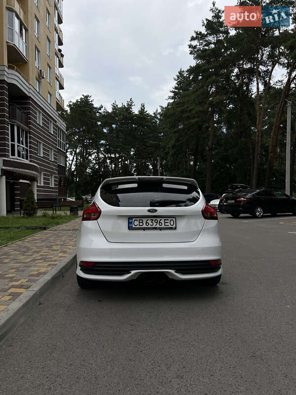 Хэтчбек Ford Focus 2016 в Чернигове фото 5 Хэтчбек Ford Focus 2016 в Чернигове