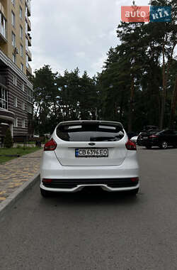 Хэтчбек Ford Focus 2016 в 