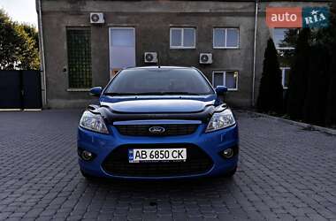 Хэтчбек Ford Focus 2010 в 