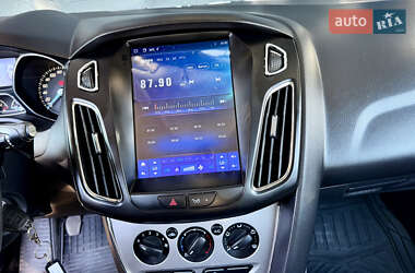 Универсал Ford Focus 2013 в 