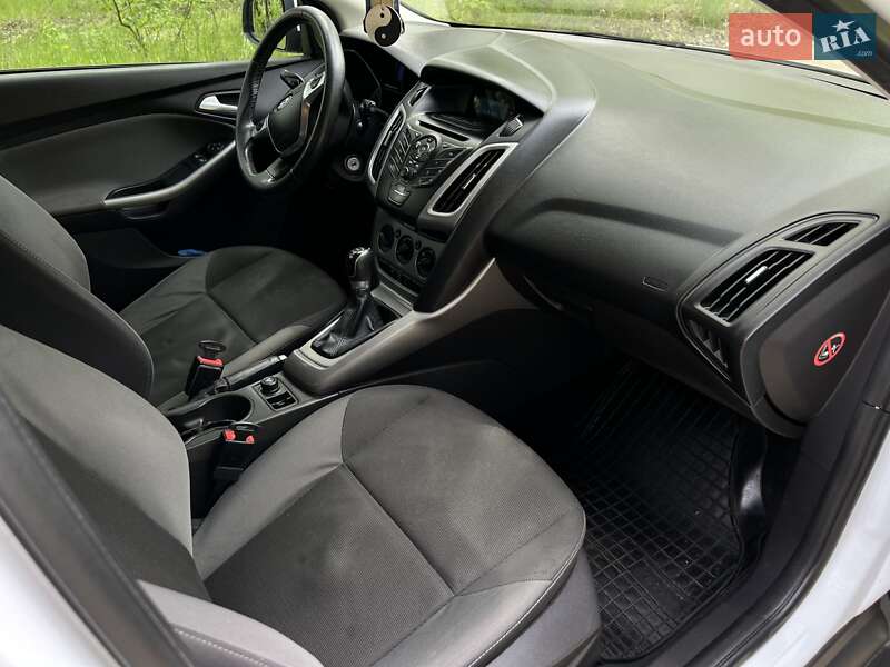 Хэтчбек Ford Focus 2013 в Ахтырке фото 9 Хэтчбек Ford Focus 2013 в Ахтырке