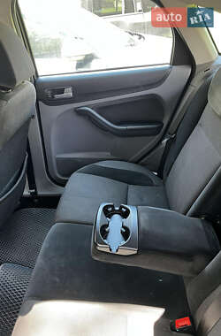 Хэтчбек Ford Focus 2008 в 