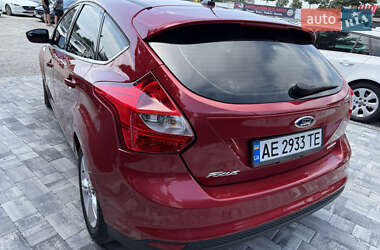 Хетчбек Ford Focus 2012 в 