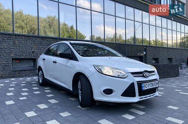 Седан Ford Focus 2014 в 