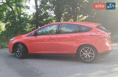 Хэтчбек Ford Focus 2017 в 