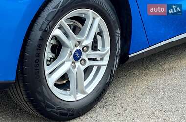 Хэтчбек Ford Focus 2020 в 