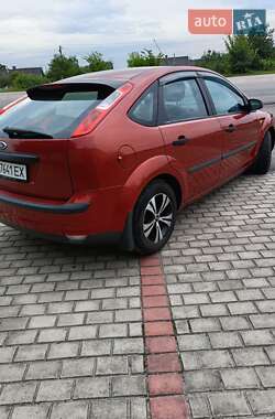 Хэтчбек Ford Focus 2006 в 