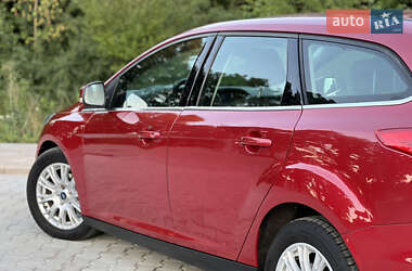 Универсал Ford Focus 2012 в 