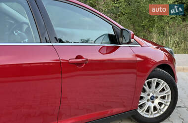 Универсал Ford Focus 2012 в 