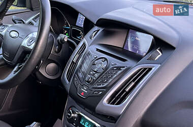 Универсал Ford Focus 2012 в 