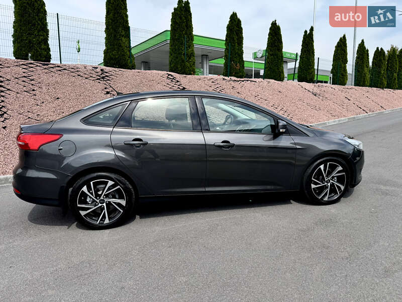 Седан Ford Focus 2015 в Виннице