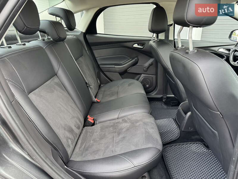 Седан Ford Focus 2015 в Виннице