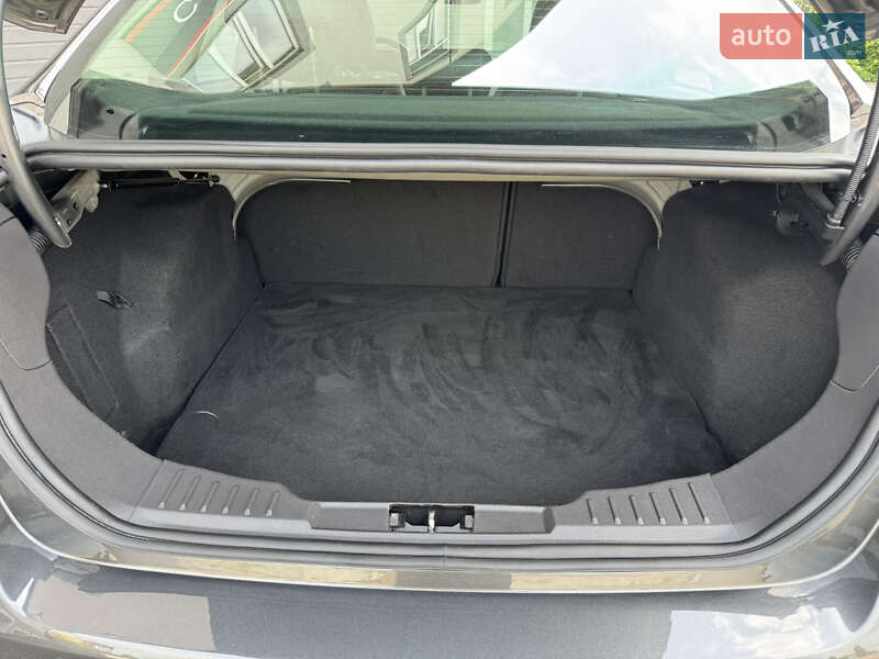Седан Ford Focus 2015 в Виннице