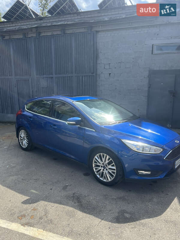 Хэтчбек Ford Focus 2018 в 