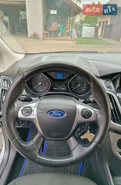 Универсал Ford Focus 2012 в 