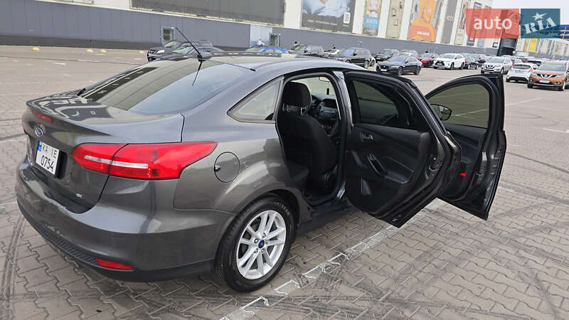 Седан Ford Focus 2017 в Киеве
