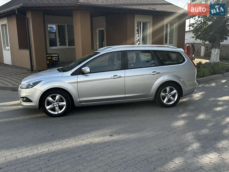 Универсал Ford Focus 2010 в Великой Багачке