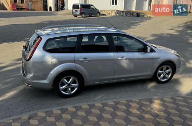 Универсал Ford Focus 2010 в 