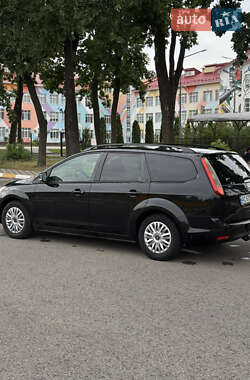 Универсал Ford Focus 2010 в 