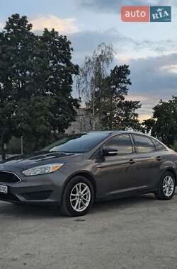 Седан Ford Focus 2015 в 