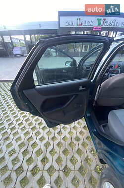 Хетчбек Ford Focus 2007 в 
