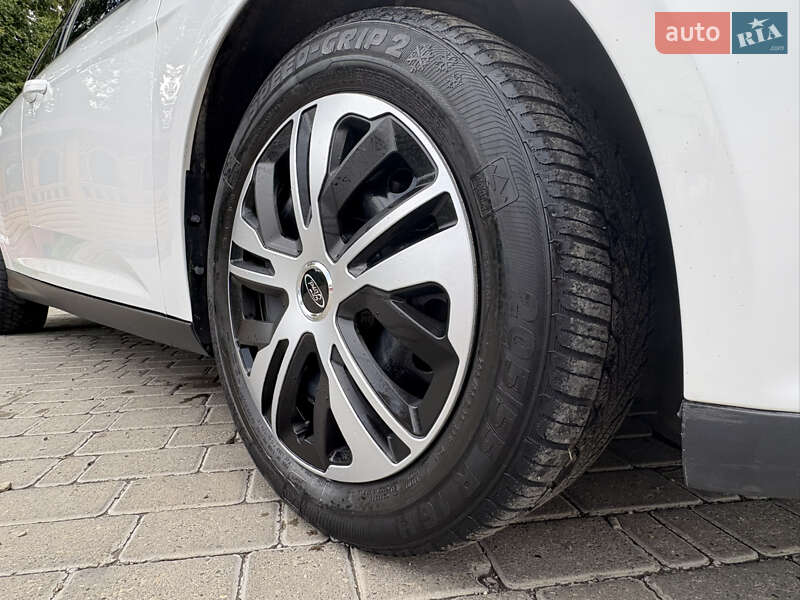 Седан Ford Focus 2012 в Черновцах