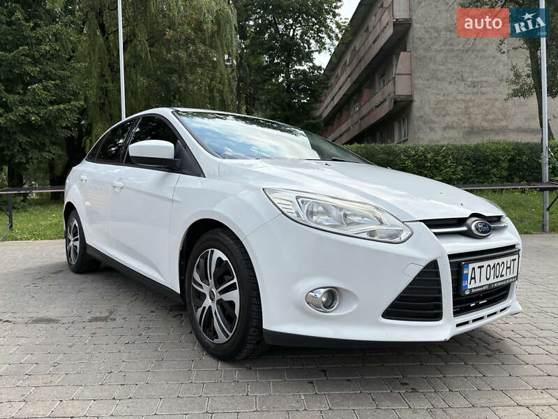 Седан Ford Focus 2012 в Черновцах
