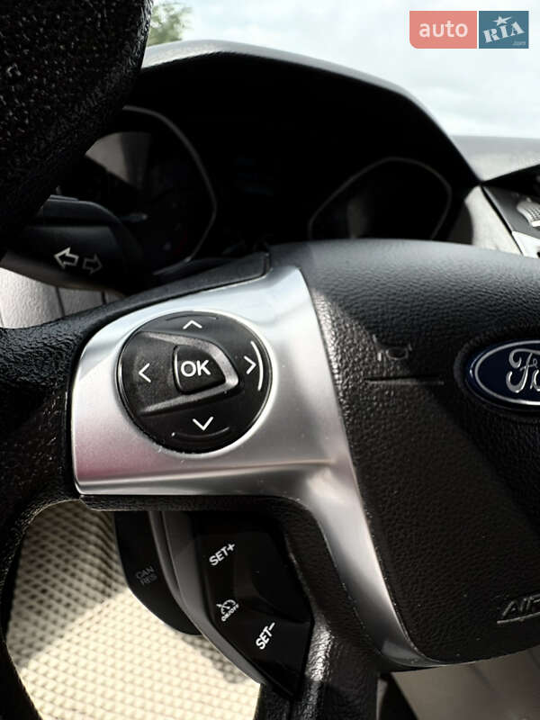 Седан Ford Focus 2012 в Черновцах